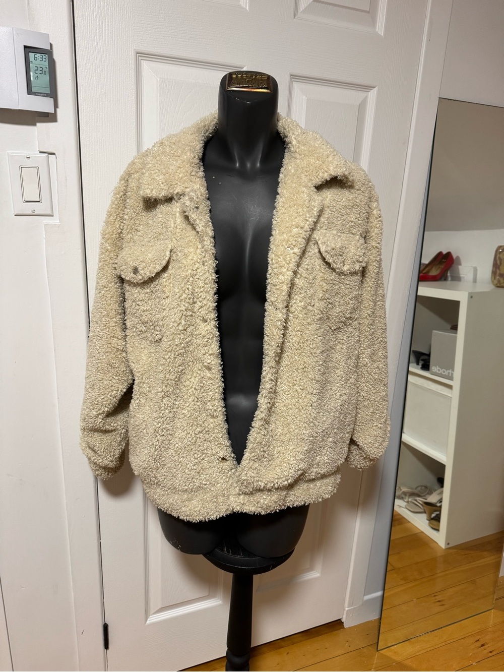 Cozy Cream Sherpa Jacket - Women's Plush Outerwear